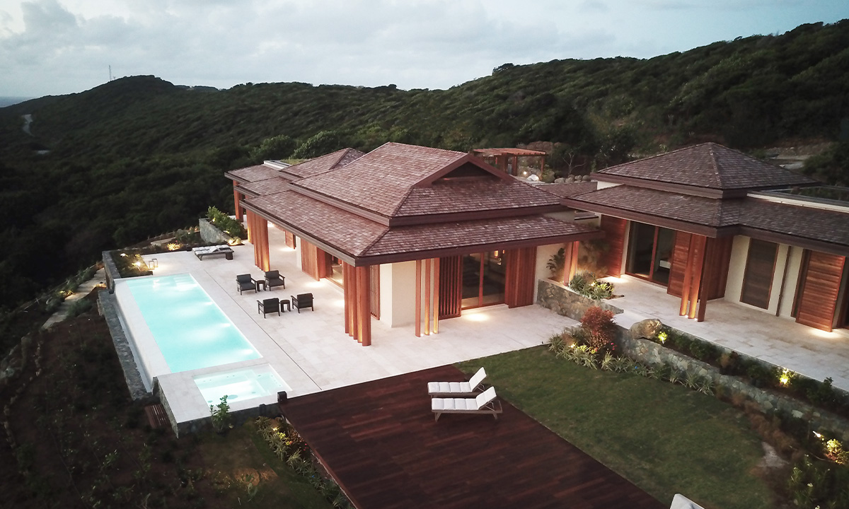realizzazione serramenti, frangisole, ingressi ai Caraibi